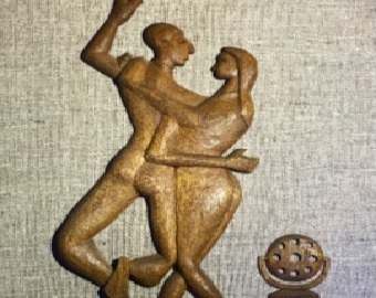dancing-wooden-sculpture-art