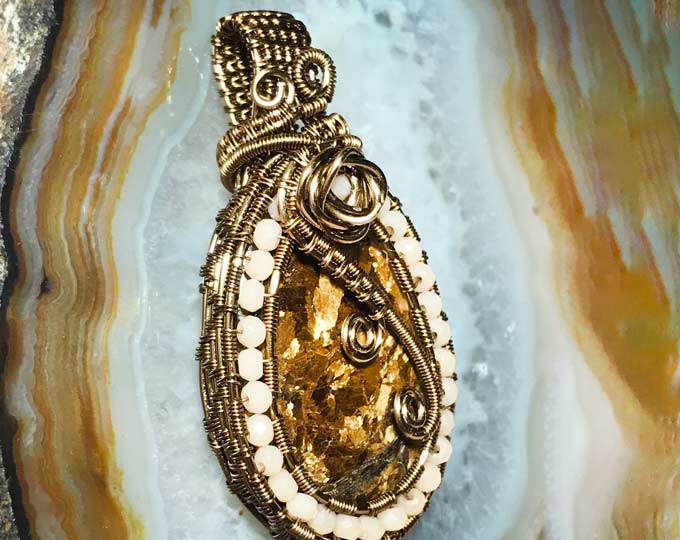 bronzite-and-crystal-rose-pendant A