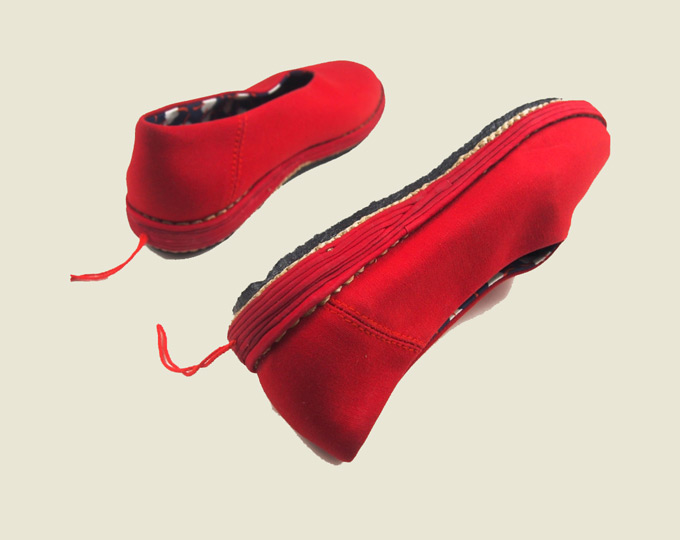 red-gongfu-handmade-cloth-shoes A