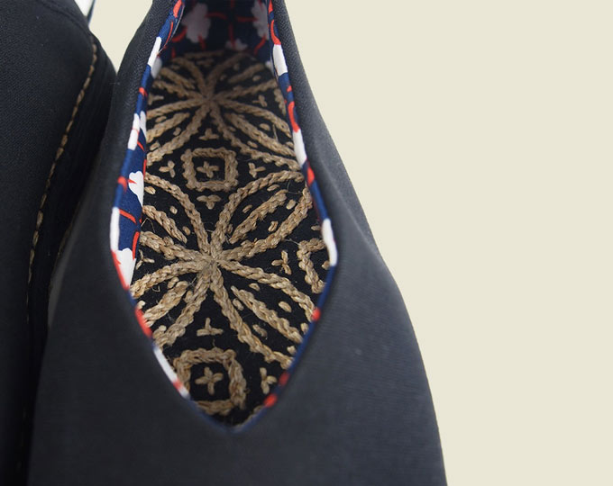 black-gongfu-handmade-cloth-shoes B