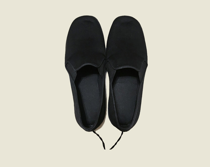 black-handmade-cloth-shoes-with A
