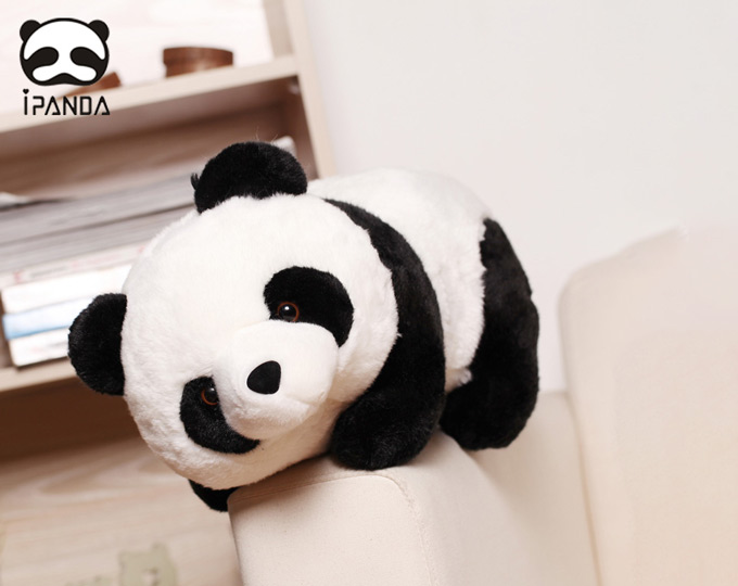 panda-plush-toy-cute-chengdu-girls