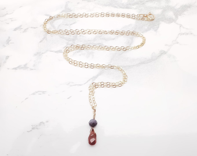 gothic-look-necklace-with-garnet