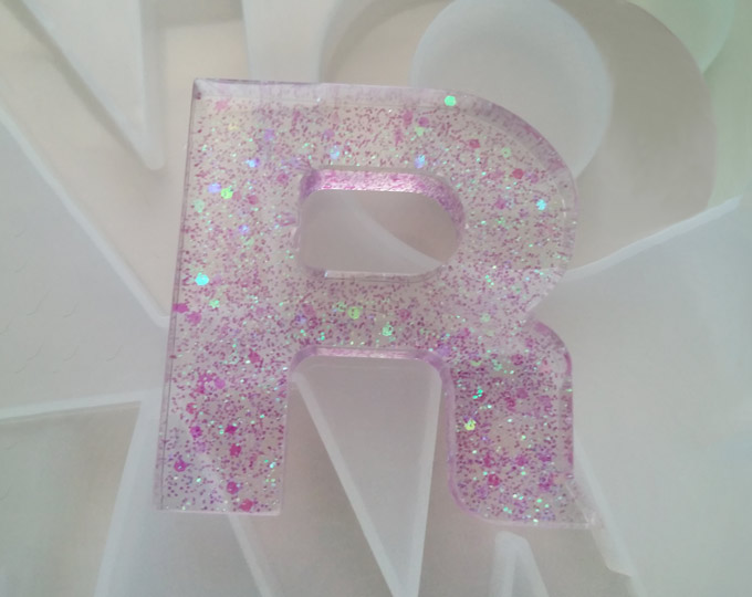 r-letter-keychain