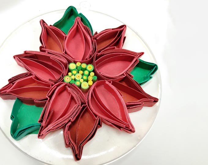 quilled-poinsettia-ornament