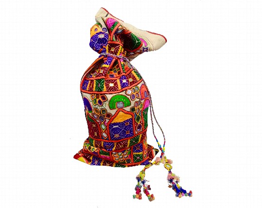 vintage-handmade-gypsy-bag-camel