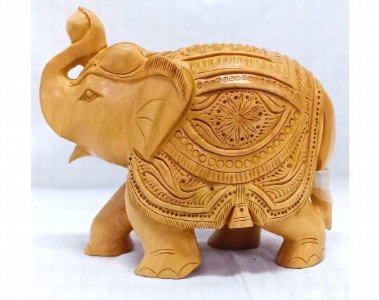 wooden-jali-elephantelephant