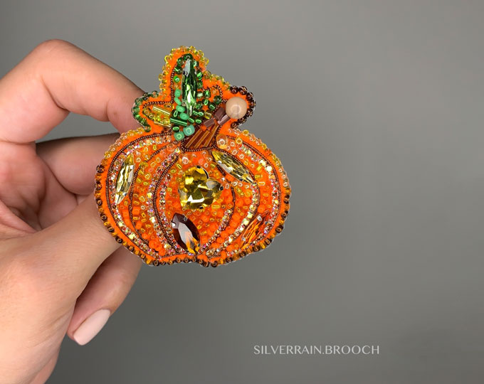 pumpkin-brooch A