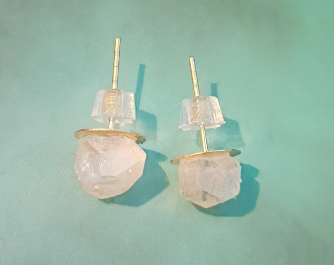 gold-crystal-stone-earrings