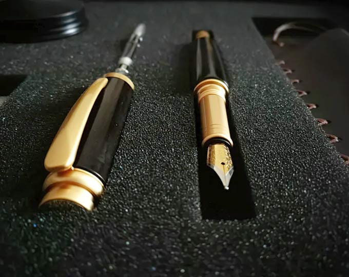 xiang-su-sheting-frosted-gold-pen D