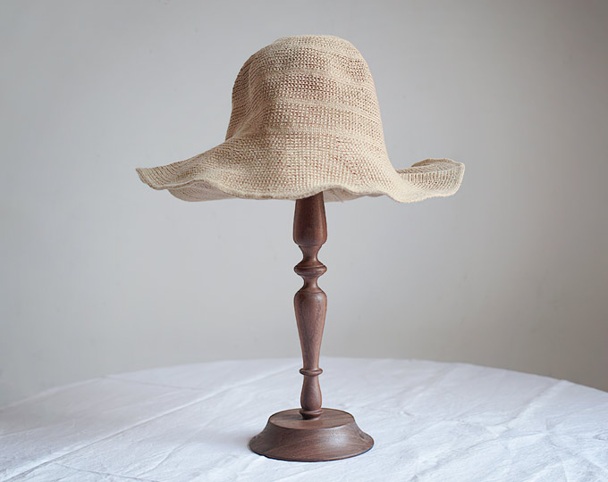imooo-handmade-hat-storage-rack A