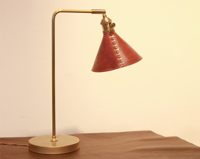 vintage-cowhide-bedside-lamp-brass