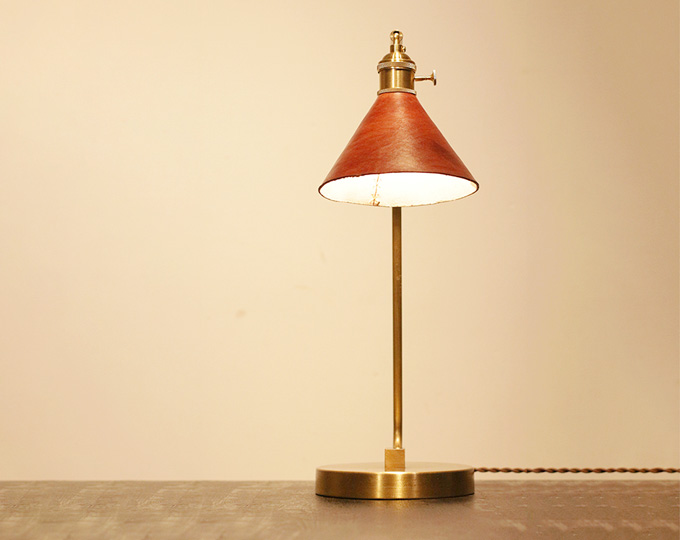 vintage-cowhide-bedside-lamp-brass A