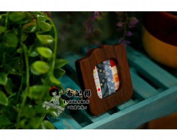handmade-wooden-picture-frame A