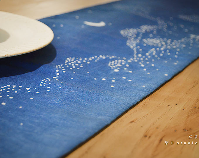 table-runner-natural-indigo-dyeing A
