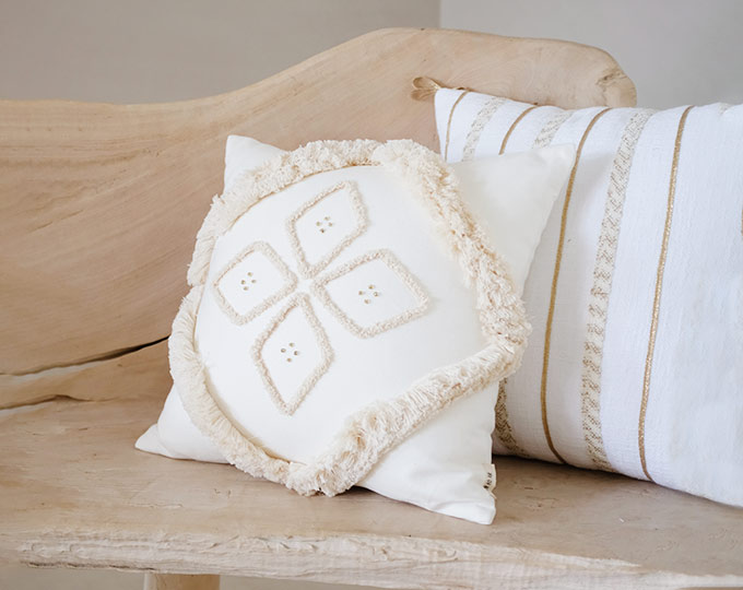 cushion-and-pillows-with-original B