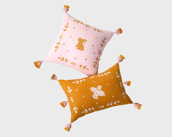 emboridery-cushion-and-pillows D