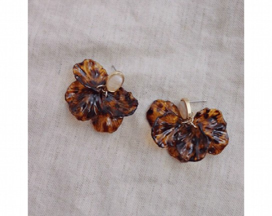 leopard-petal-drop-earrings A