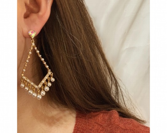 gold-rhombus-chandelier-earrings B
