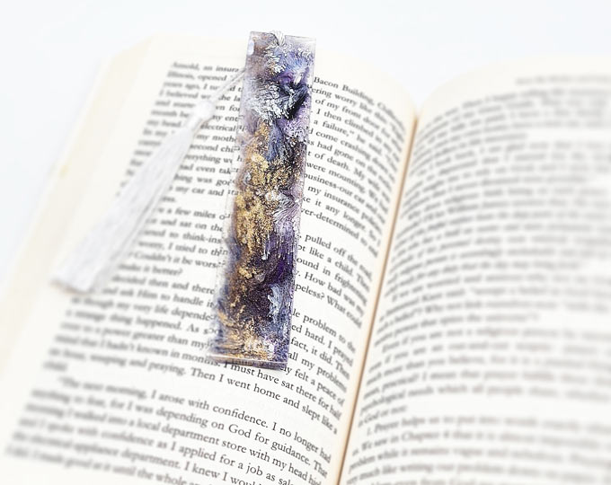 purple-river-resin-bookmark