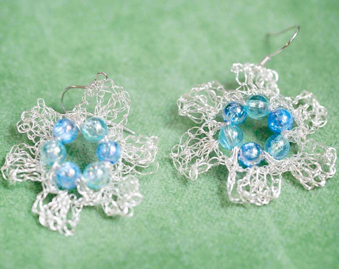 wire-crochet-flower-earrings