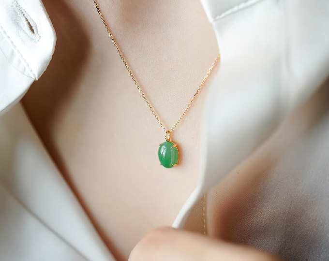 vishi-18k-gold-emerald-jade