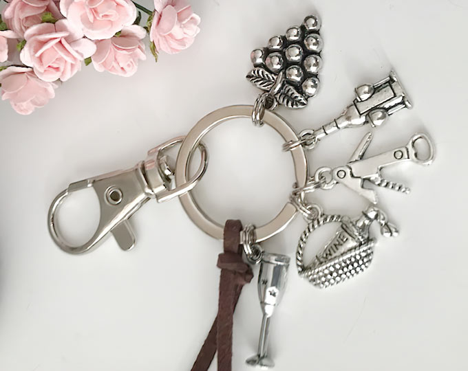 key-chains-bag-charms-sommelier