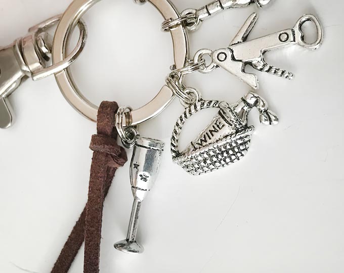 key-chains-bag-charms-sommelier B