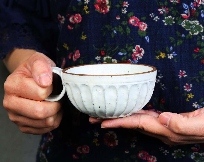 carved-rib-coffee-cup-white-tea