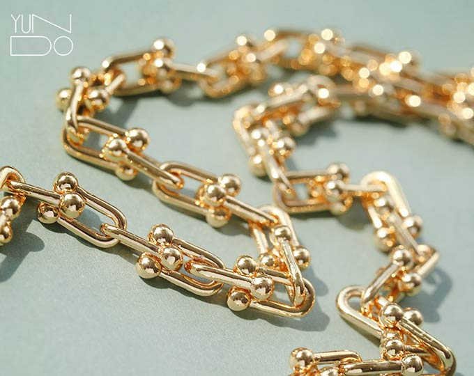 gold-plated-ushaped-chain-necklace A