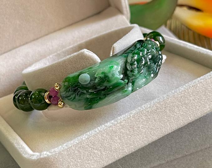 natural-grade-a-jadeite-bracelet