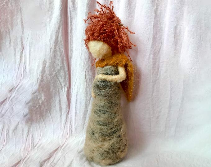 needle-felted-pregnant-womanmother A