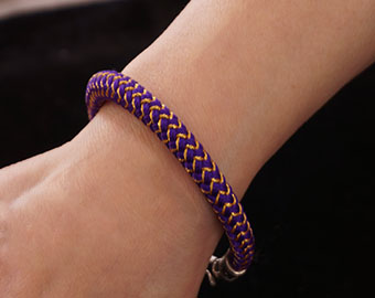 knitted-bracelet B