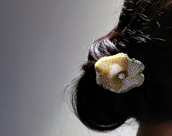French-embroidered-flower-hair-pin A