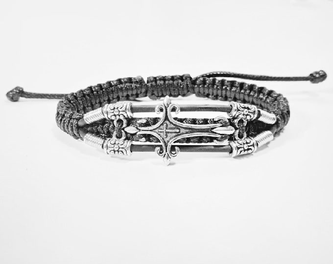 handmade-bracelet-cross-3