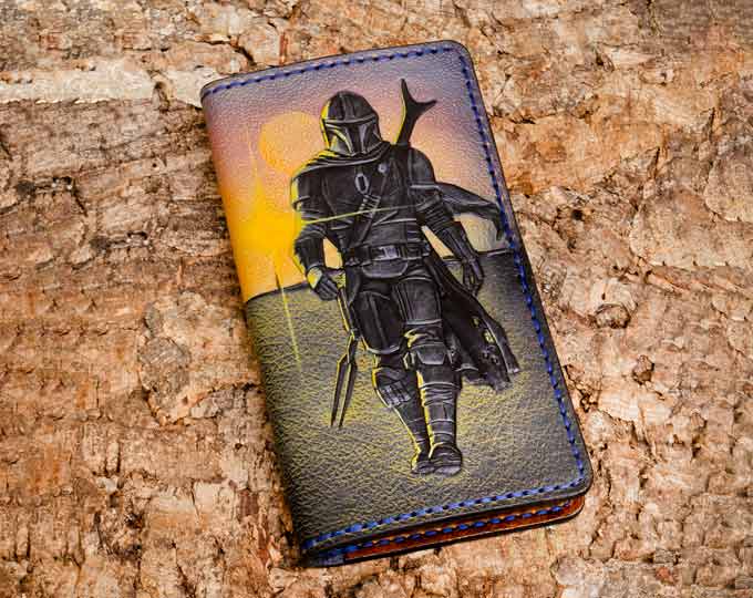 Leather-wallet-with-a-Mandalorian