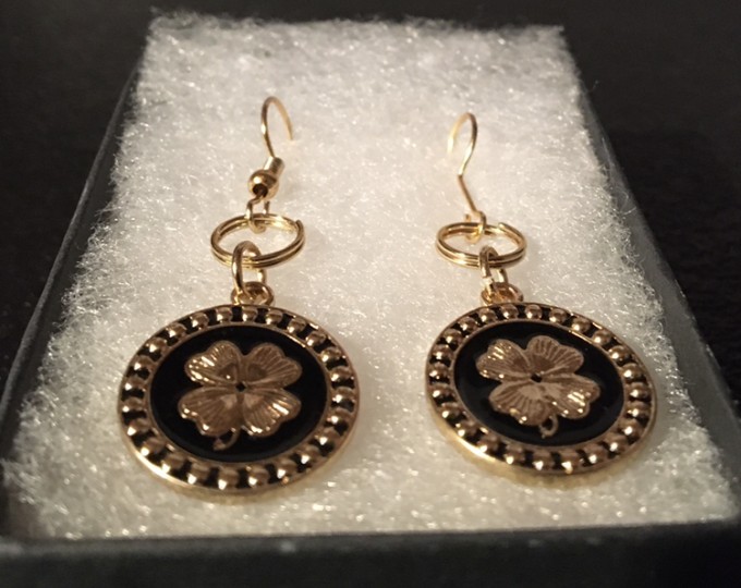 lnj-gold-flower-earrings B