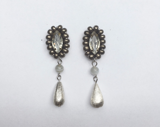 silver-vintage-drop-earrings