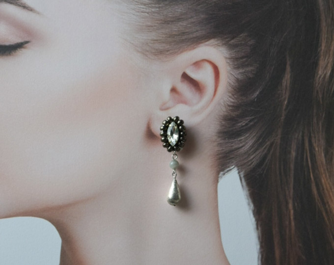 silver-vintage-drop-earrings A