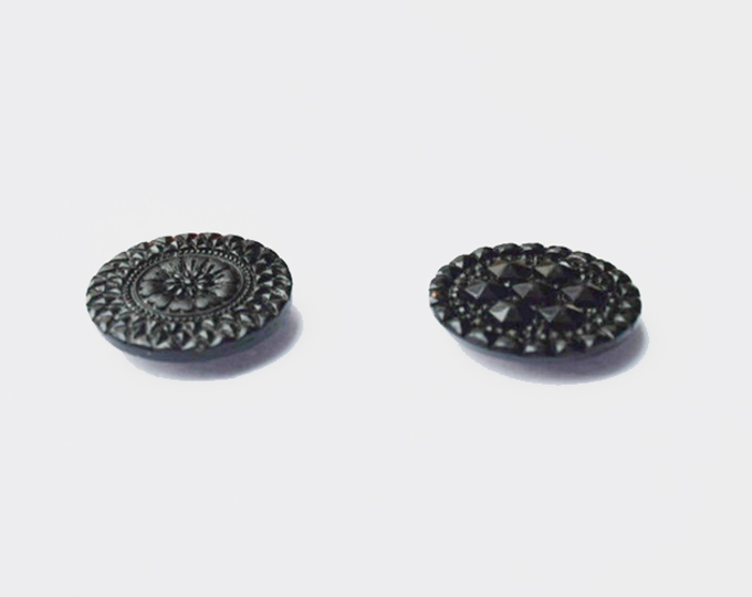 chic-vintage-button-earrings A