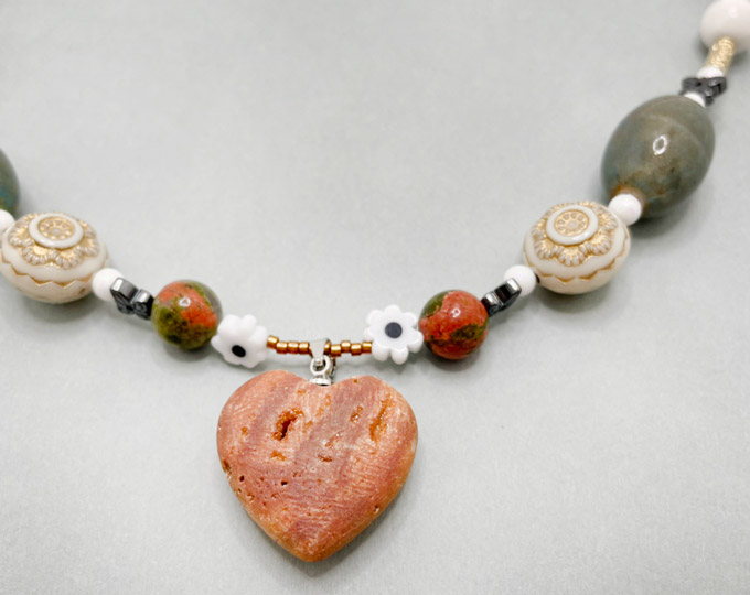 stone-heart-necklace A
