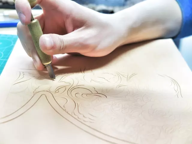 19 GeYe Carving Leather Handmade Flowers