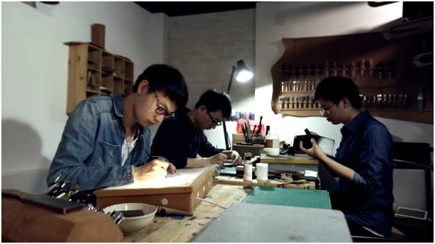 34 GeYe Carving Leather Handmade Studio