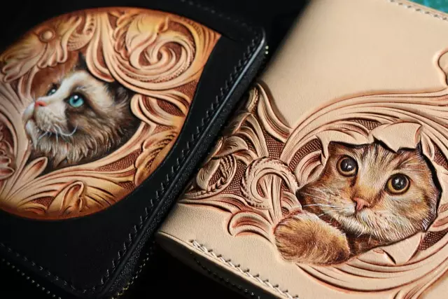 39 GeYe Carving Leather Handmade Cats Wallet