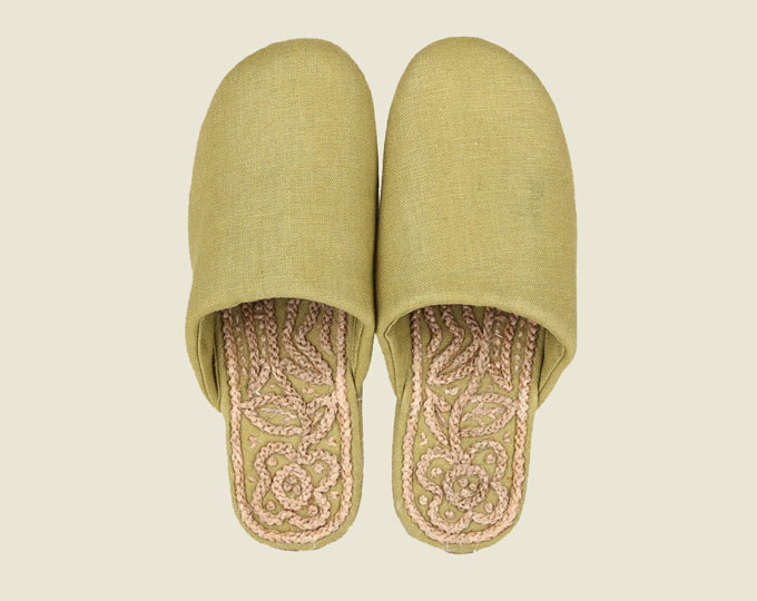 slipper-handmade-cloth-shoes-with