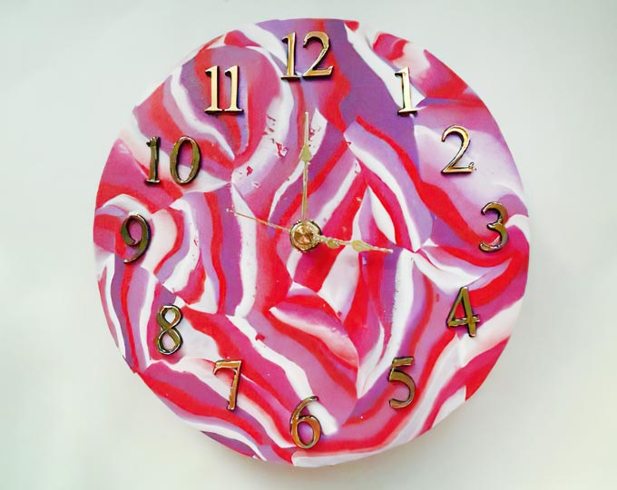 summer-berry-handmade-clay-clock