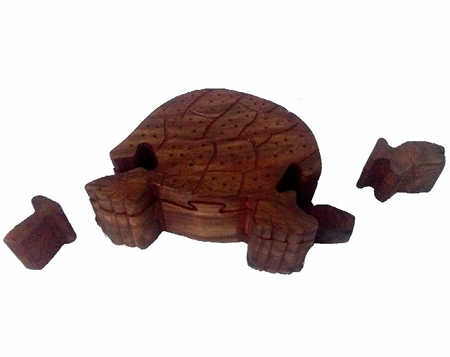 handmade-wooden-tortoise-shaped C