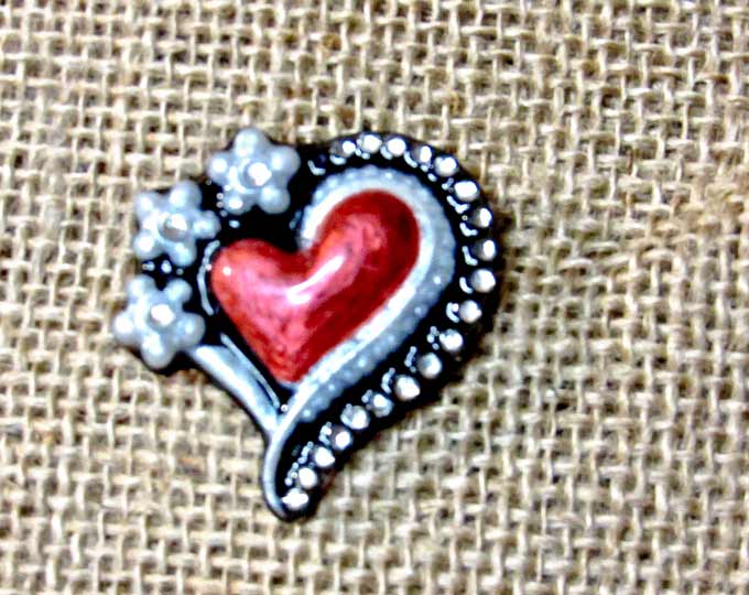 red-heart-heartshaped-brooch-with