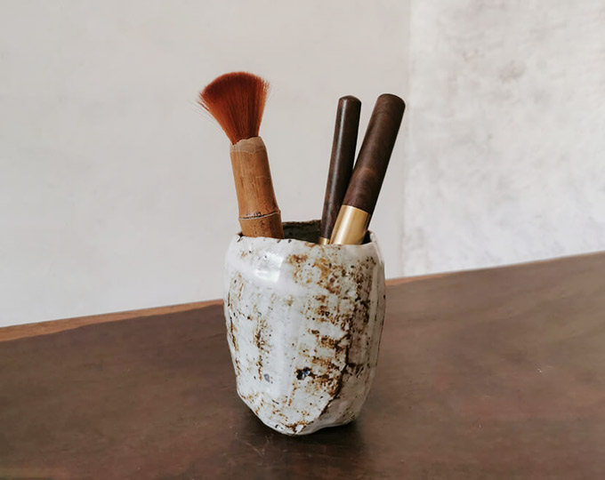 genyu-coarse-pottery-antique-white
