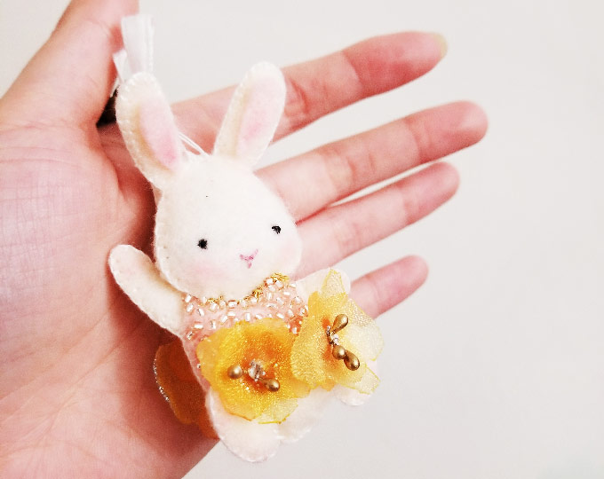 handmade-little-bunny-felt-charm A